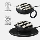 Queen's Court - Samsung Galaxy Buds FE Case 3