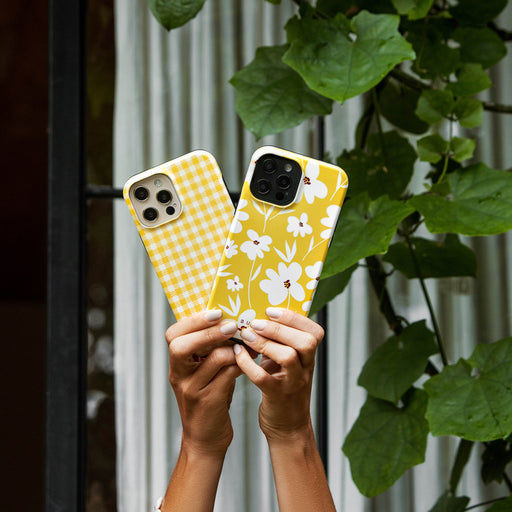 Tuscan Sun - Yellow Plaid iPhone SE (2020) Case 12